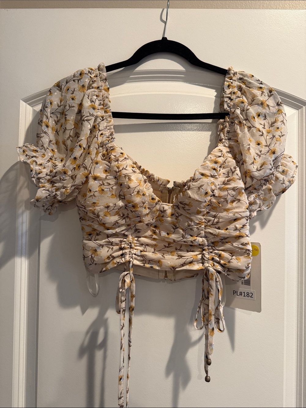Indikah with Selfie Leslie Ruched Floral Puff-Sleeve Crop Top - Cream/Yellow